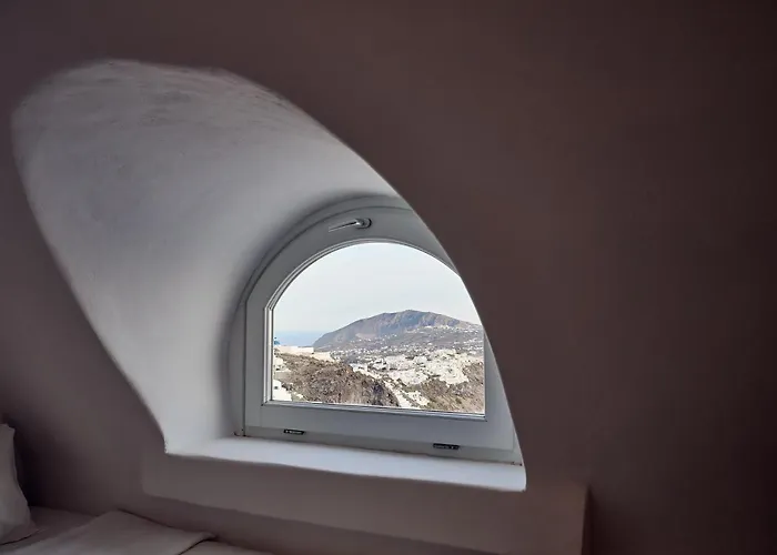 Santorini Mansion At *