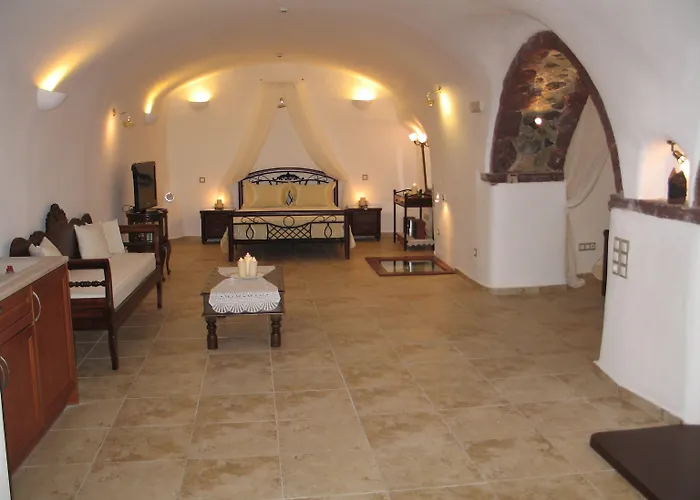 Santorini Mansion At Imerovigli (Santorini)