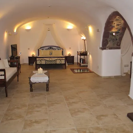 Santorini Mansion At אימרוביגלי