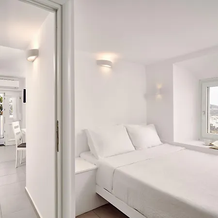 Santorini Mansion At דירה
