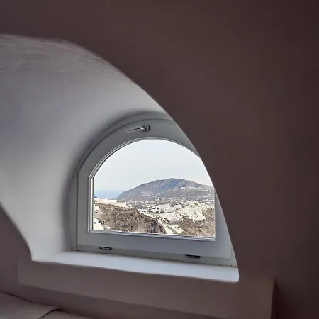 Santorini Mansion At *