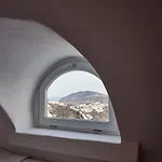 قصر سانتوريني في إمِروفيلي *