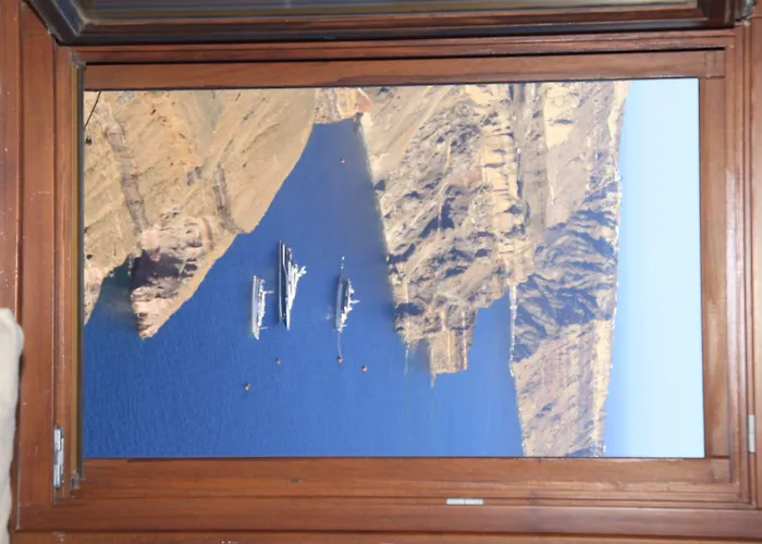 דירה Santorini Mansion At *